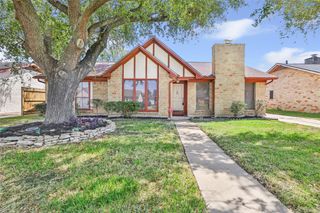 10122 Sageglow Drive, Houston, TX 77089