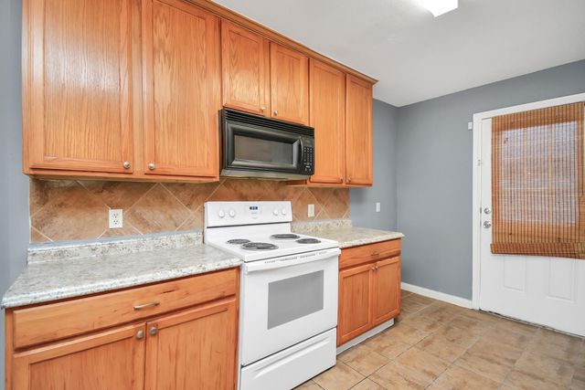 11899 Algonquin Drive 1, Houston, TX 77089