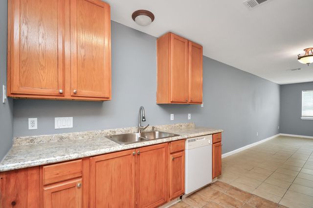 11899 Algonquin Drive 1, Houston, TX 77089