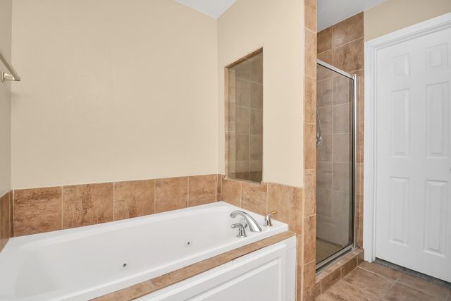 11899 Algonquin Drive 1, Houston, TX 77089