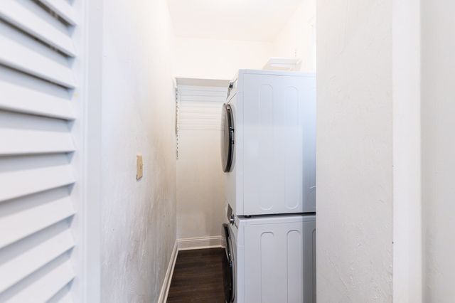 68 Line St 1, Somerville, MA 02143