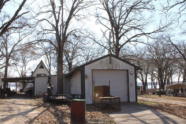 8087 Lakeview Drive, Quinlan, TX 75474