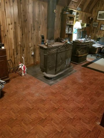 8087 Lakeview Drive, Quinlan, TX 75474