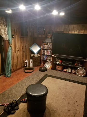 8087 Lakeview Drive, Quinlan, TX 75474