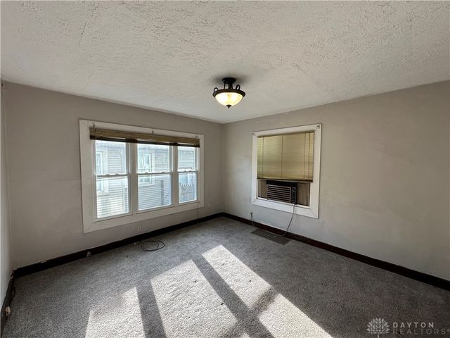 845 Osmond Avenue, Dayton, OH 45402
