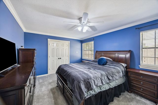 5823 Ashmere Ln, Spring, TX 77379