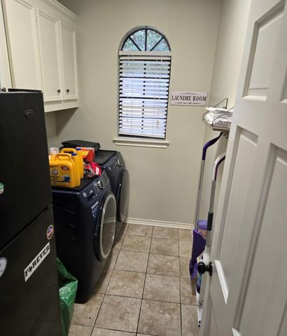 5823 Ashmere Ln, Spring, TX 77379