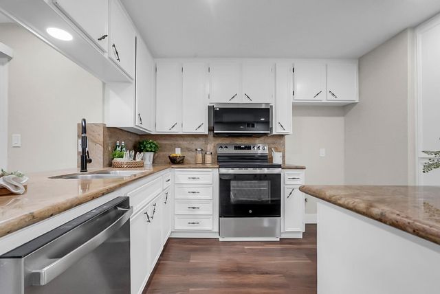 1220 Sonoma Ave, Modesto, CA 95355