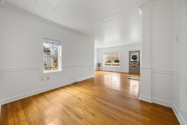 194 Route 6a, Yarmouth, MA 02675