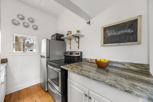 194 Route 6a, Yarmouth, MA 02675