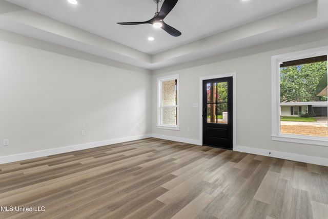 1457 Rue De Courmont, Gautier, MS 39553