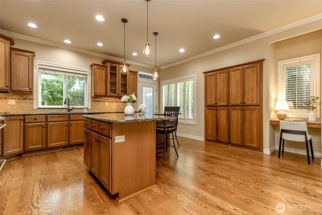 1847 Pointe Woodworth Drive NE, Tacoma, WA 98422