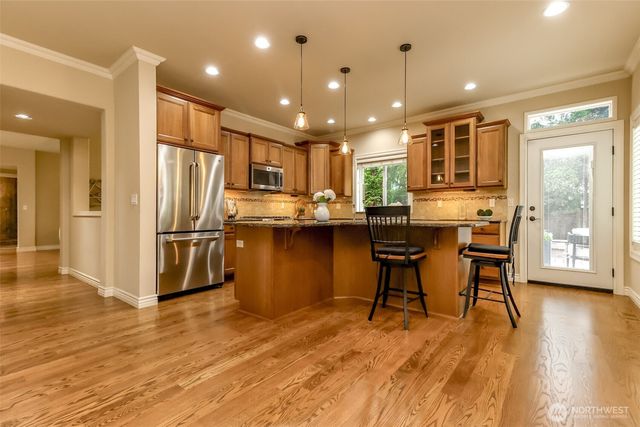 1847 Pointe Woodworth Drive NE, Tacoma, WA 98422