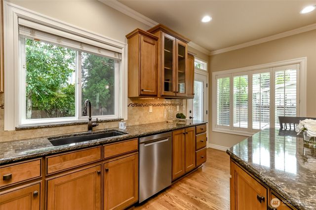 1847 Pointe Woodworth Drive NE, Tacoma, WA 98422