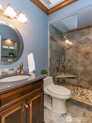 1847 Pointe Woodworth Drive NE, Tacoma, WA 98422
