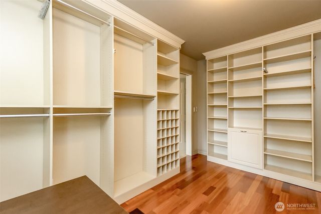 1847 Pointe Woodworth Drive NE, Tacoma, WA 98422
