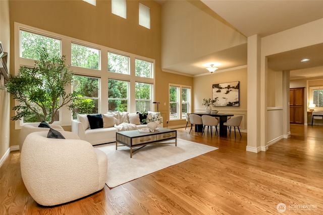 1847 Pointe Woodworth Drive NE, Tacoma, WA 98422