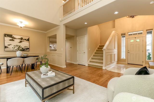 1847 Pointe Woodworth Drive NE, Tacoma, WA 98422