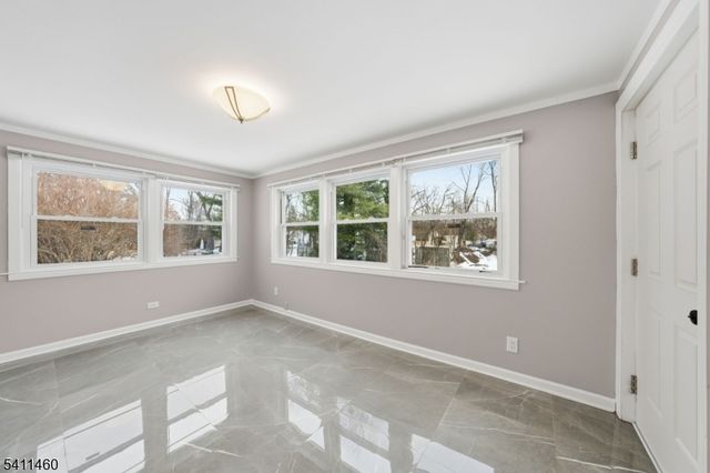 162 Mali Dr, North Plainfield Boro, NJ 07062