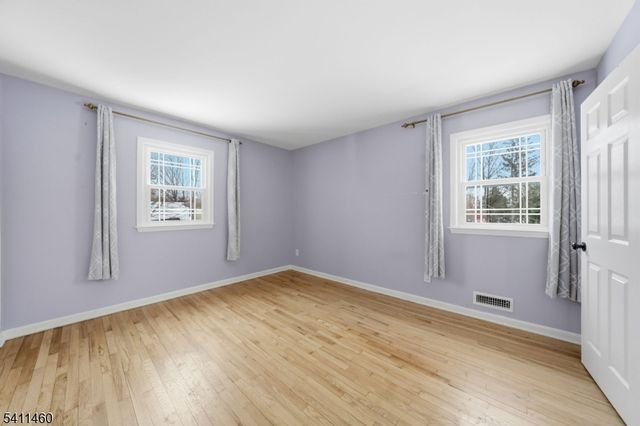 162 Mali Dr, North Plainfield Boro, NJ 07062