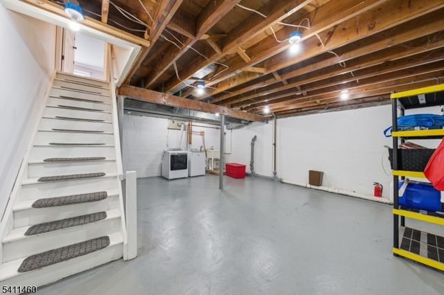 162 Mali Dr, North Plainfield Boro, NJ 07062