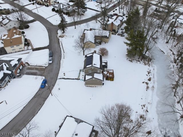 162 Mali Dr, North Plainfield Boro, NJ 07062