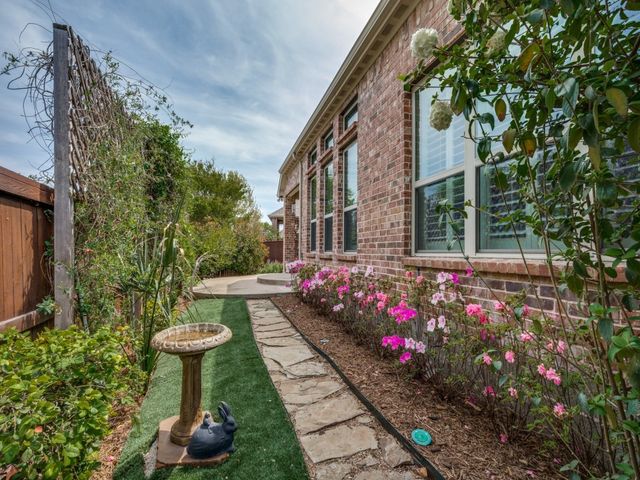 1220 Isabella Lane, Savannah, TX 76227