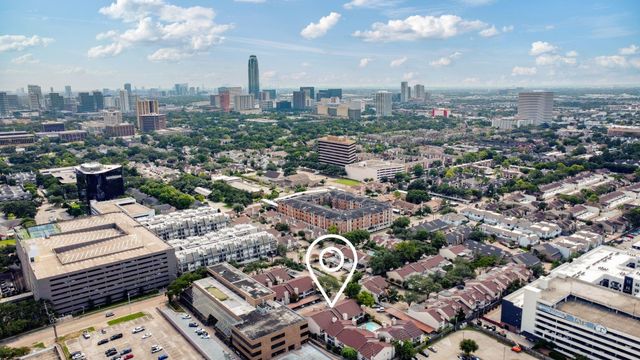 1818 Augusta Drive 13, Houston, TX 77057