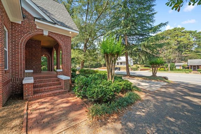 703 W Walnut Avenue, Dalton, GA 30720