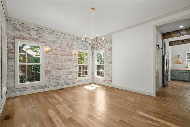 703 W Walnut Avenue, Dalton, GA 30720