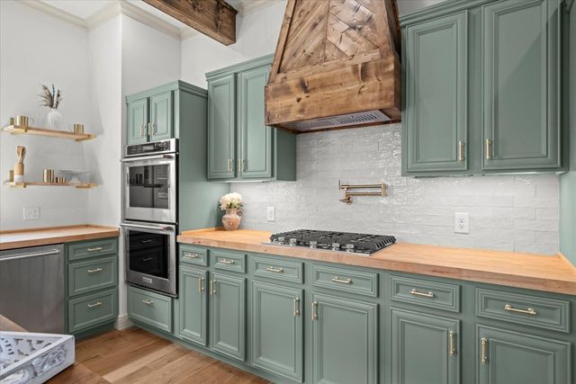 703 W Walnut Avenue, Dalton, GA 30720