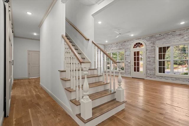 703 W Walnut Avenue, Dalton, GA 30720