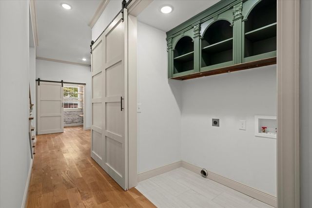 703 W Walnut Avenue, Dalton, GA 30720