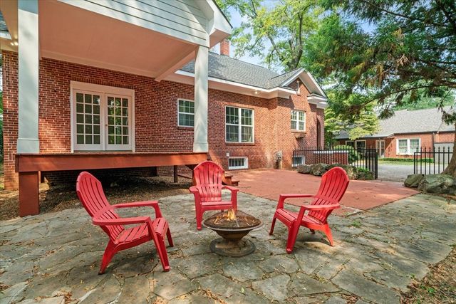 703 W Walnut Avenue, Dalton, GA 30720