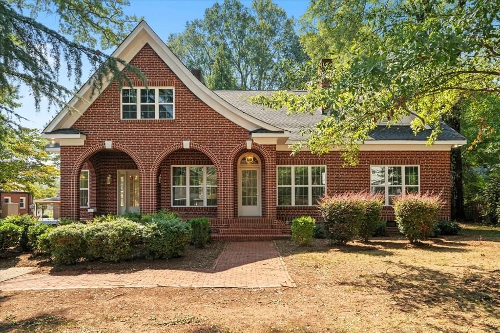 703 W Walnut Avenue, Dalton, GA 30720