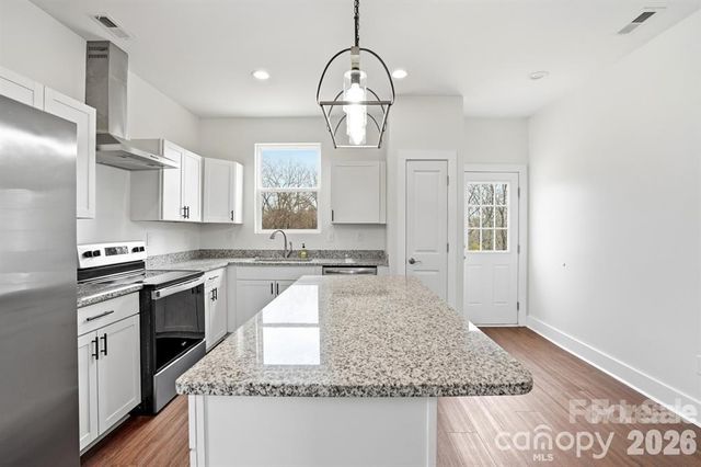 102 Snyder Court NE, Concord, NC 28025