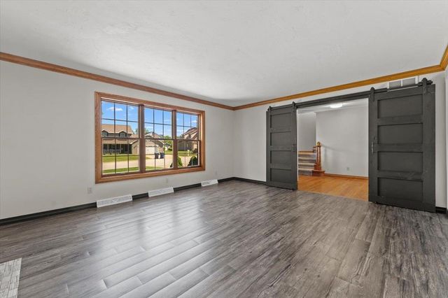 2752 WOODLAND HILLS COURT, Green Bay, WI 54311