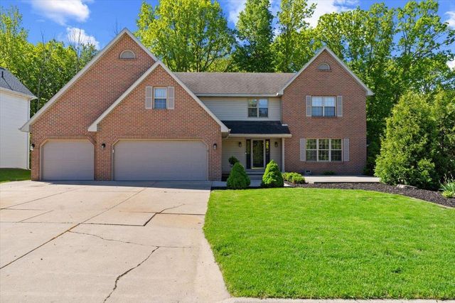 2752 WOODLAND HILLS COURT, Green Bay, WI 54311