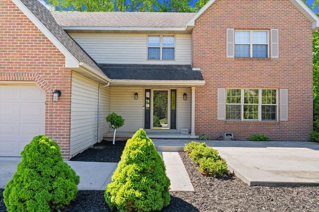 2752 WOODLAND HILLS COURT, Green Bay, WI 54311