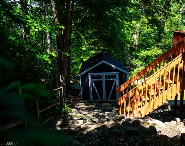 83 Hilltop Trl, Sparta Twp., NJ 07871