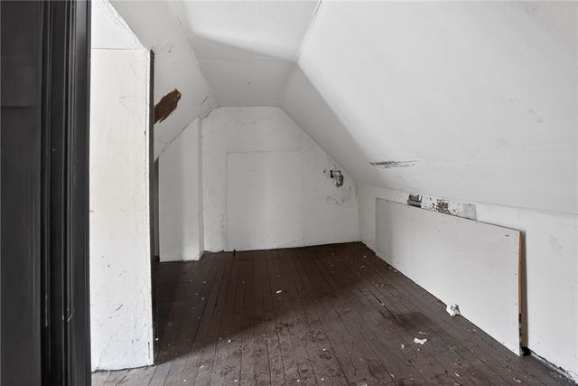 1212 Woodward Ave, Mckees Rocks, PA 15136