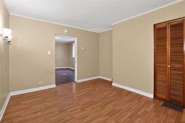 1212 Woodward Ave, Mckees Rocks, PA 15136