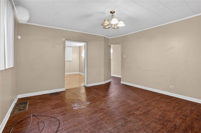 1212 Woodward Ave, Mckees Rocks, PA 15136