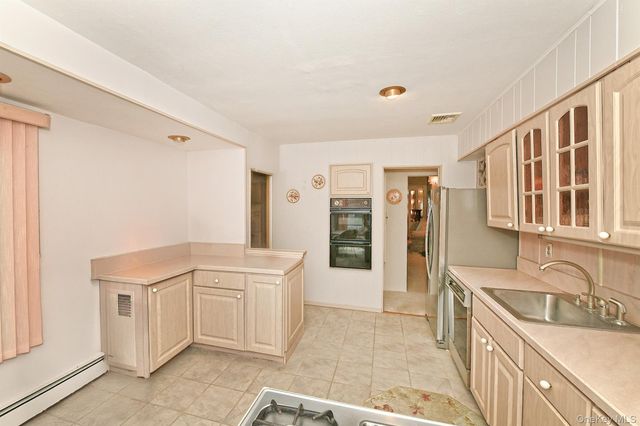 22 Pioneer Boulevard, South Huntington, NY 11746