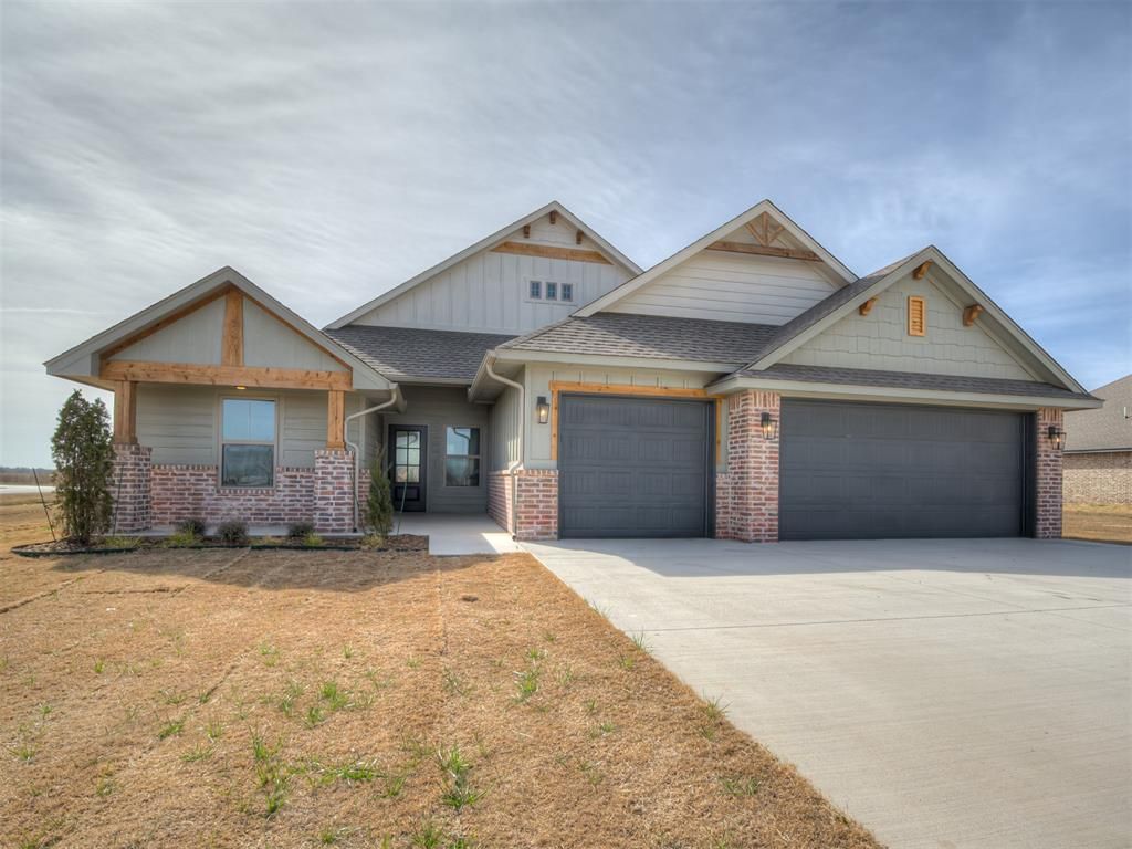 Image 1 of property listing at 8702 Beth Lane, El Reno, OK 73036