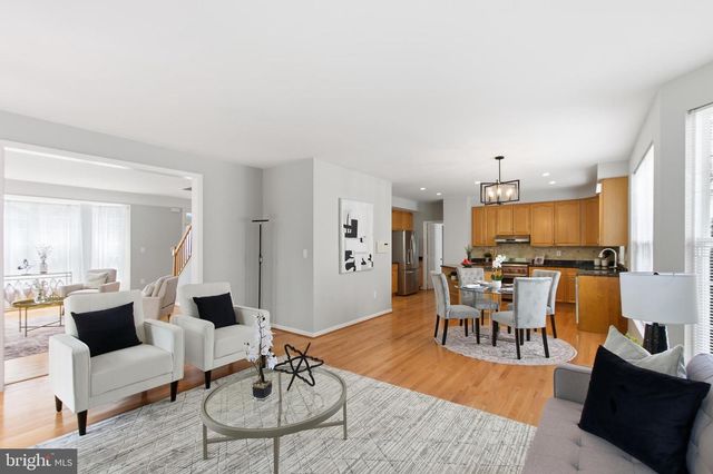 6372 ALDERMAN DR, Alexandria, VA 22315