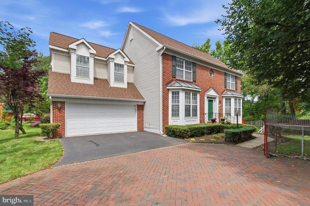 6372 ALDERMAN DR, Alexandria, VA 22315
