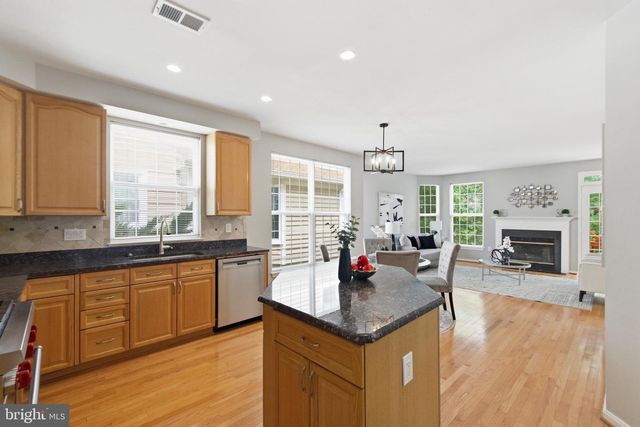 6372 ALDERMAN DR, Alexandria, VA 22315