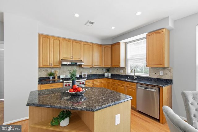 6372 ALDERMAN DR, Alexandria, VA 22315
