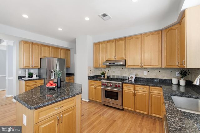 6372 ALDERMAN DR, Alexandria, VA 22315